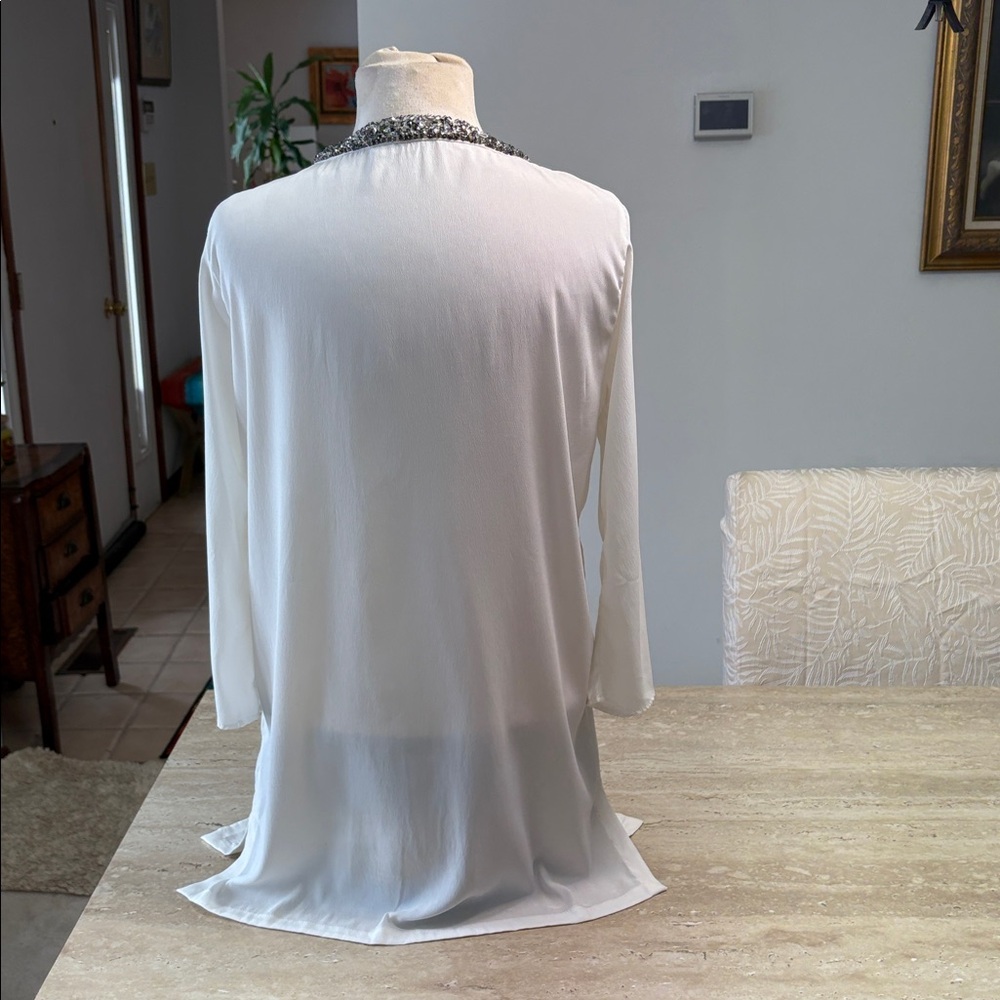 Zara, Comfortable, airy Tunic White Blouse w/silver beading. Great Condition. - Picture 3 of 11